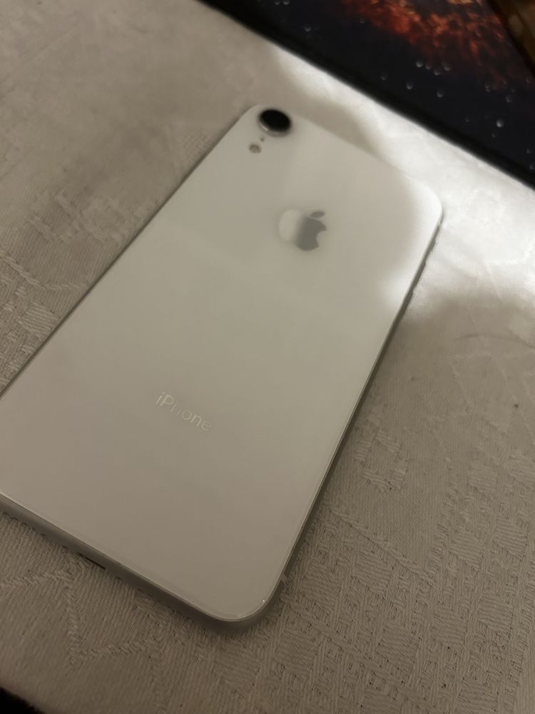 iphone XR 64 gb в отличном состоянии