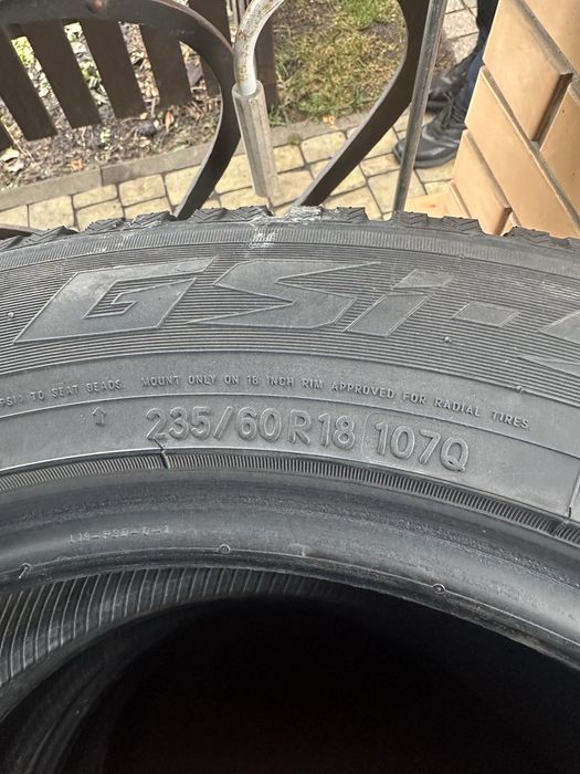 Toyo observe gsi5 235/60/18