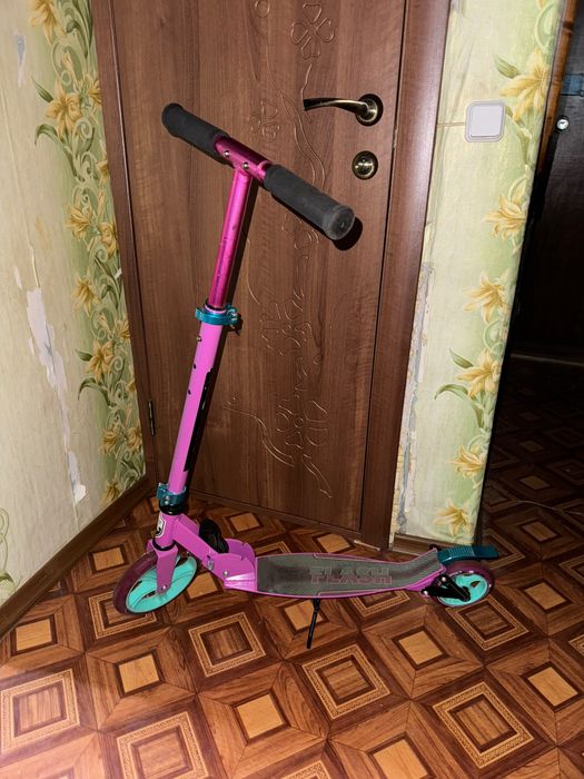 Самокат дитячий.