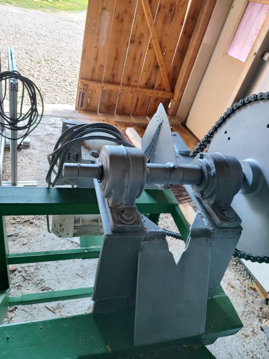 Elektryczny rębak łuparka do drzewa 2.2kw