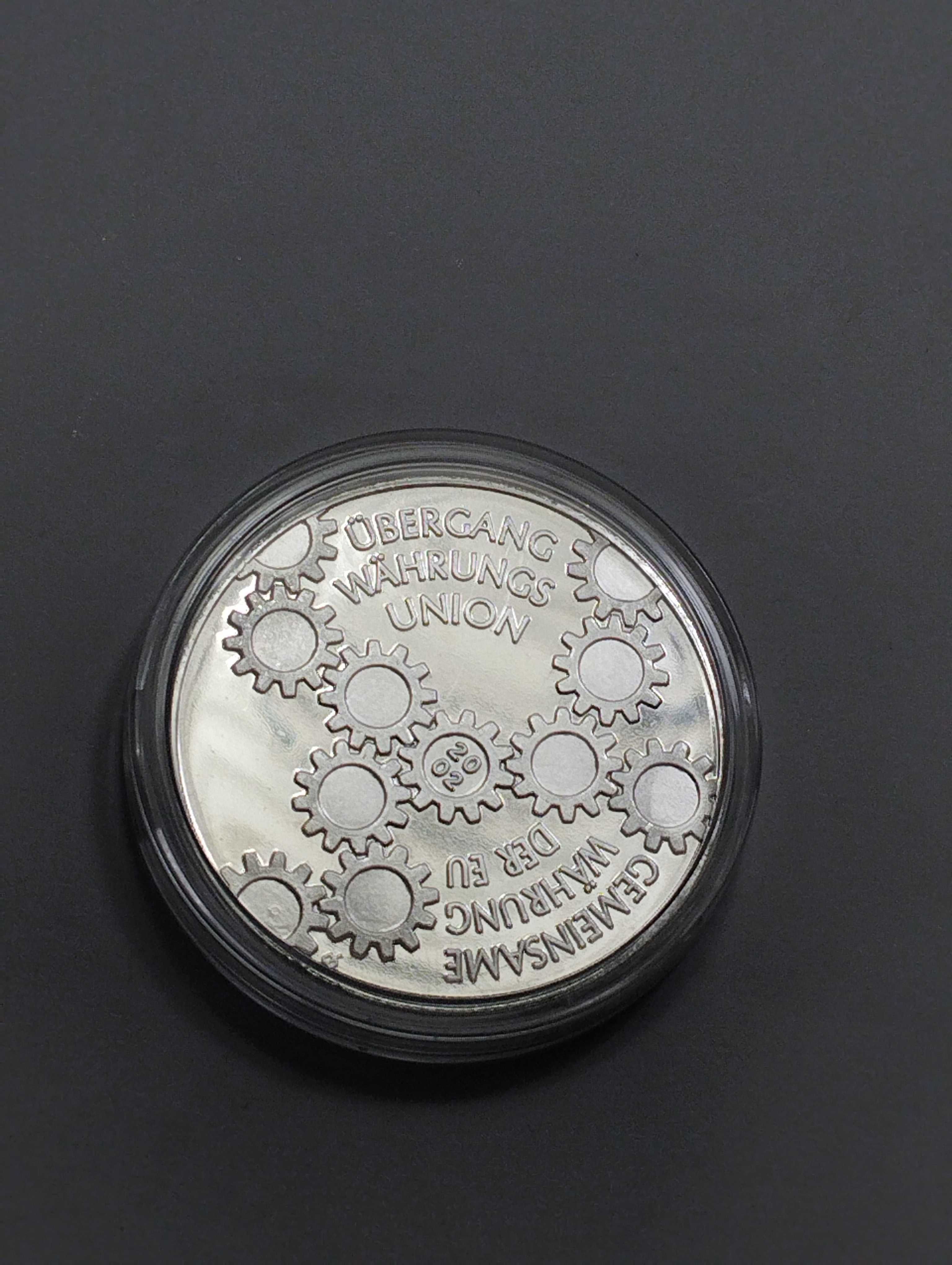 Nowy posrebrzany Medal w kapslu Wspólna Waluta UE 2002r.