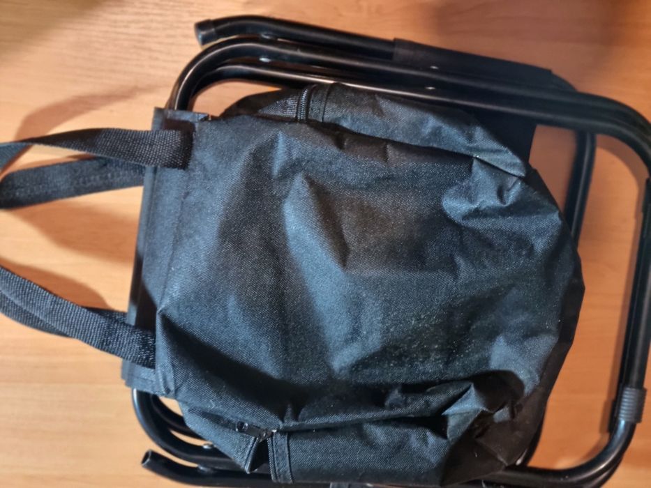 Małe krzesełko składane