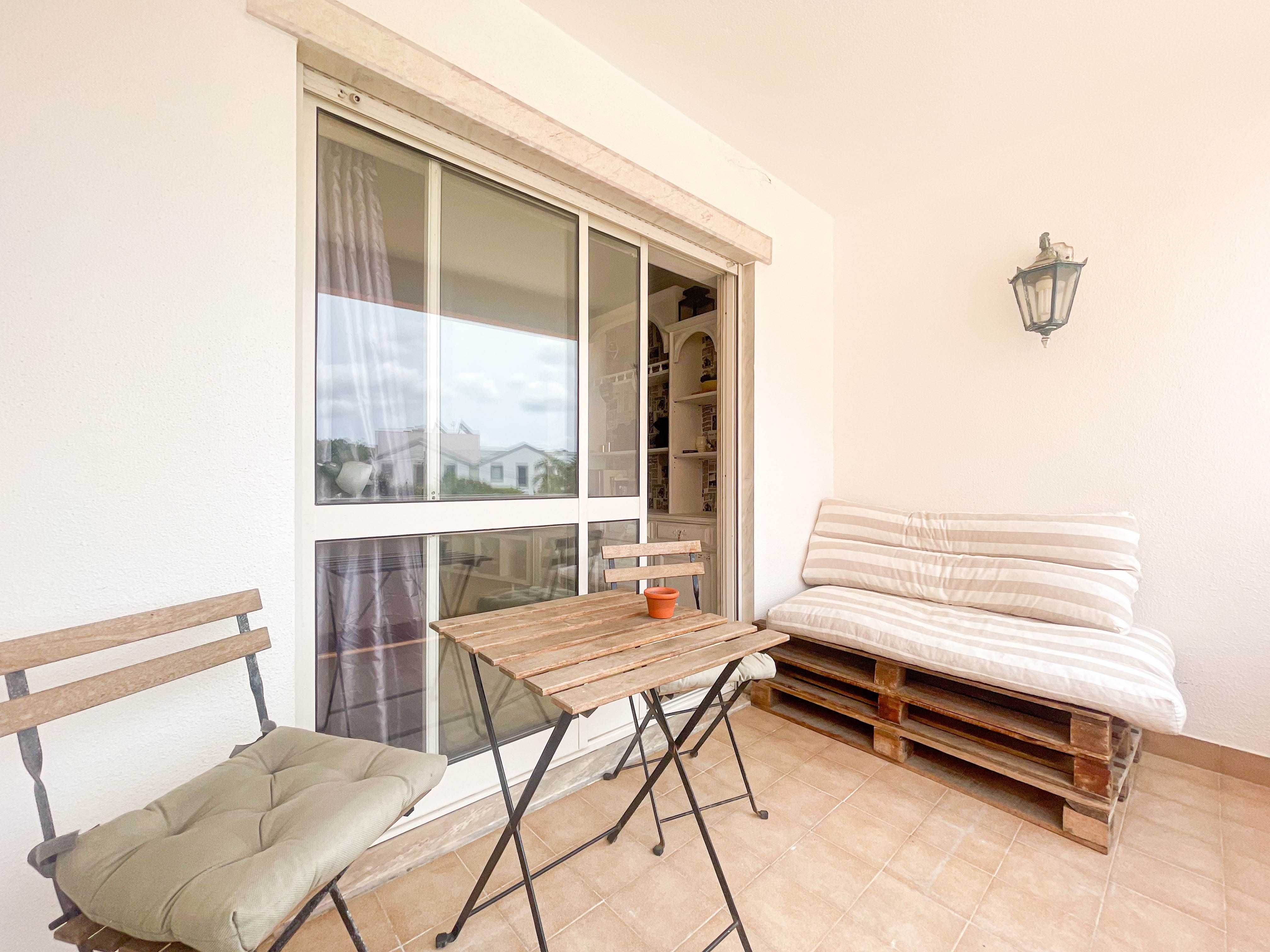 Condominio fechado com piscina t2