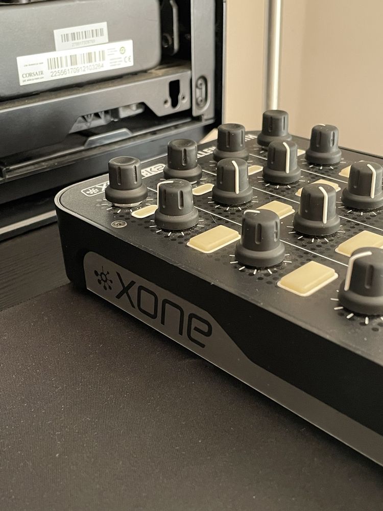 Allen & Heath XONE:K2 Controlador MIDI