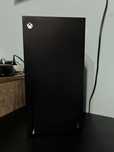 Xbox Series X + 2 pady + 3 gry.