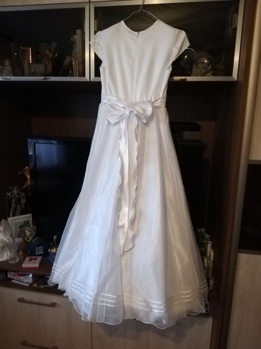 Sukienka do Komuni Świętej w r 140/146