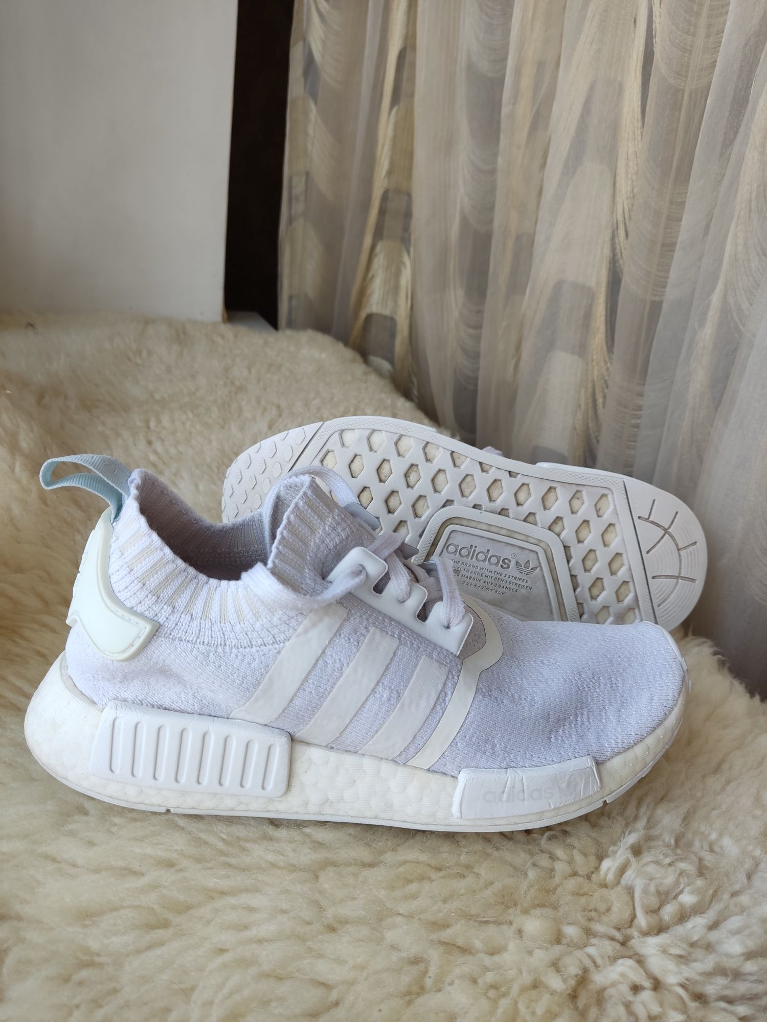 Кроссовки Adidas boost nmd