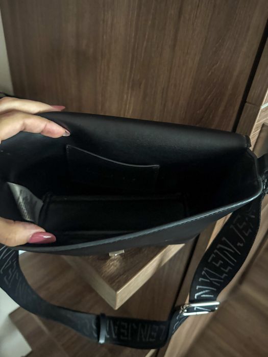 Жіноча сумка Calvin Klein