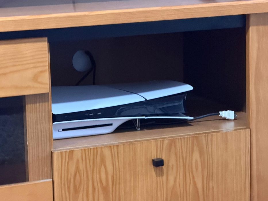 Playstation 5 Standard ( como nova )