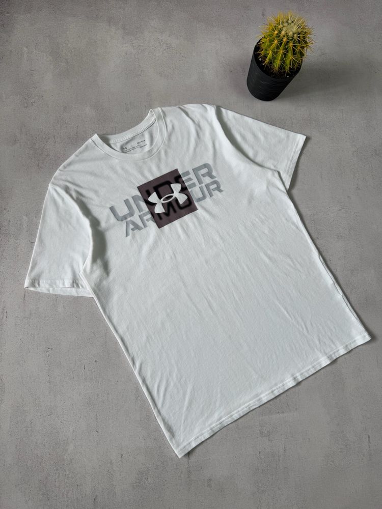 Футболка біла чоловіча Under Armour big logo оригінал