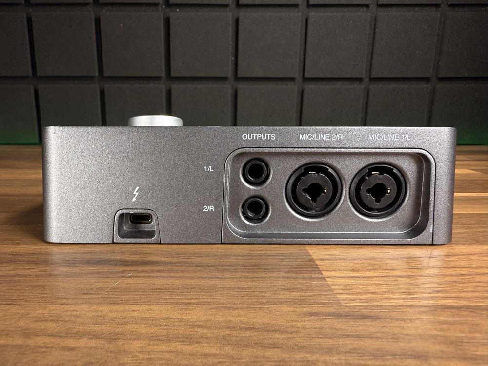 Universal Audio Arrow