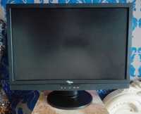 Monitor LCD Fujitsu 22 " 1680 x 1050