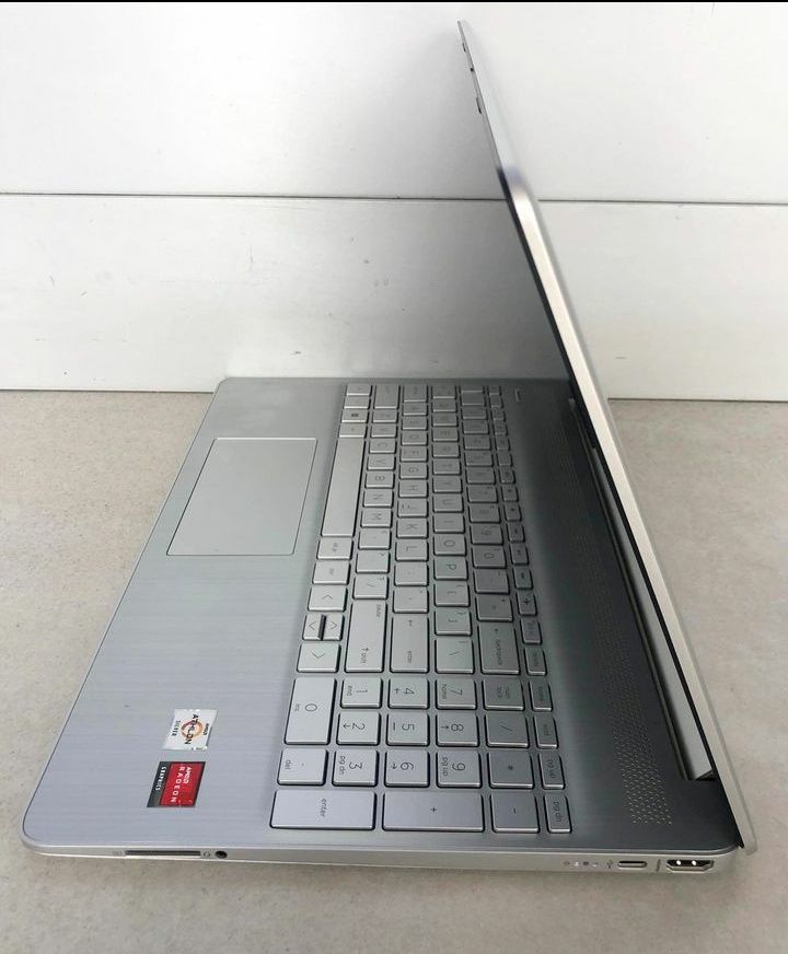 Laptop  HP 15S- EQ1082NW/8GB/256GB/ Win 11
