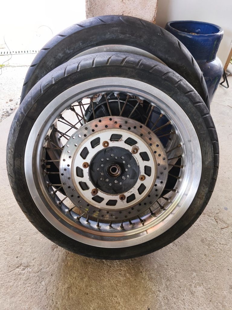 Jantes supermotard e suspensão XT600