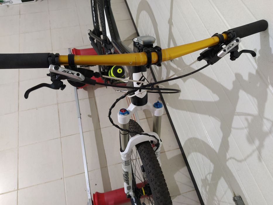 Specialized stuntjumper expert carbono