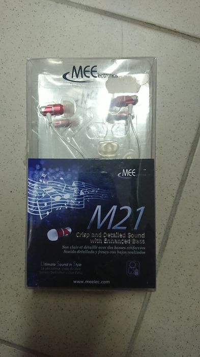 Продам наушники MEE M21