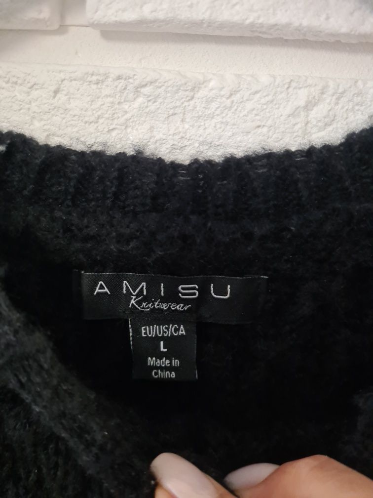 Sweter z bufiastymi rękawami rozmiar L
