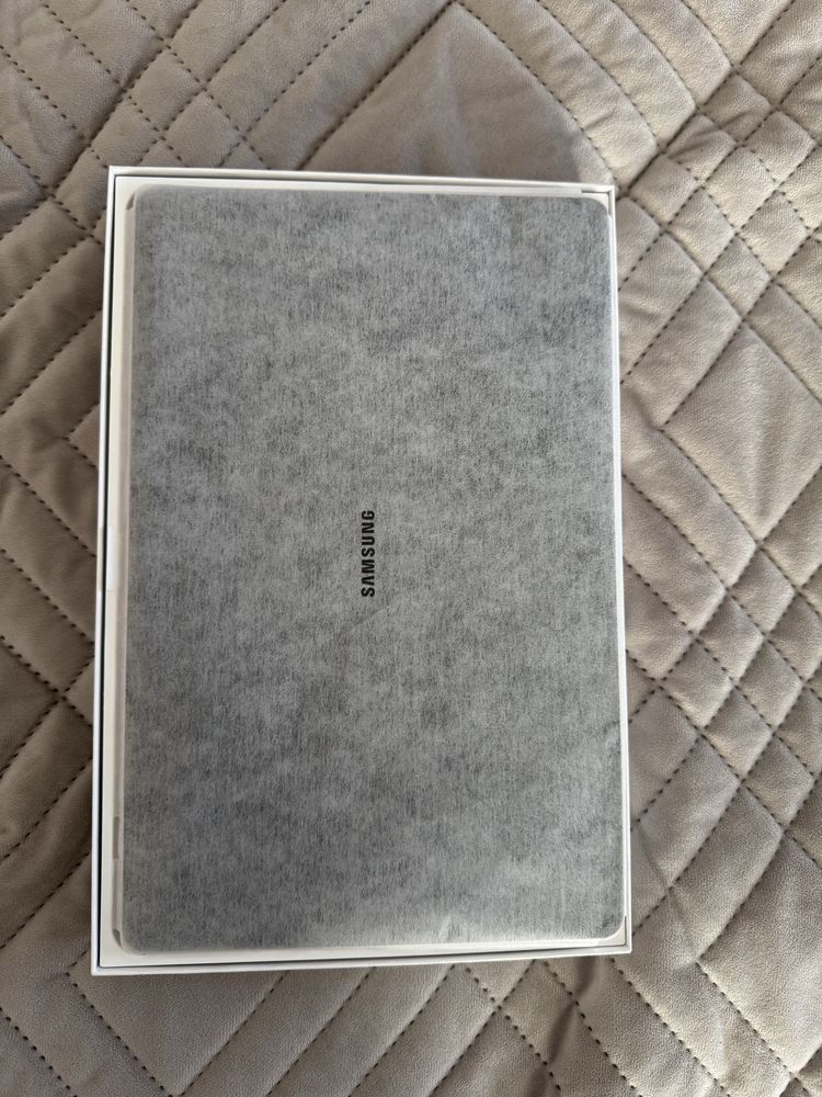 Планшет рожевий Galaxy Tab S7 FE