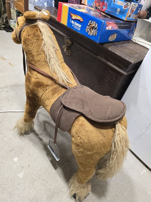 Cavalo brincar peluche