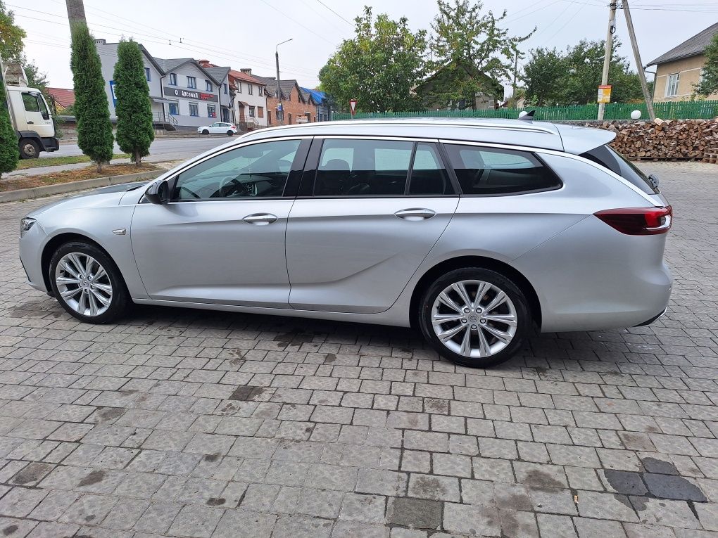 Opel insignia 2.0 CDTI 2020. Дизель Автомат