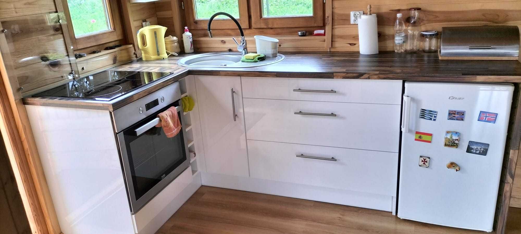 Chatka u Tadka nad pięknym Jeziorem Dadaj