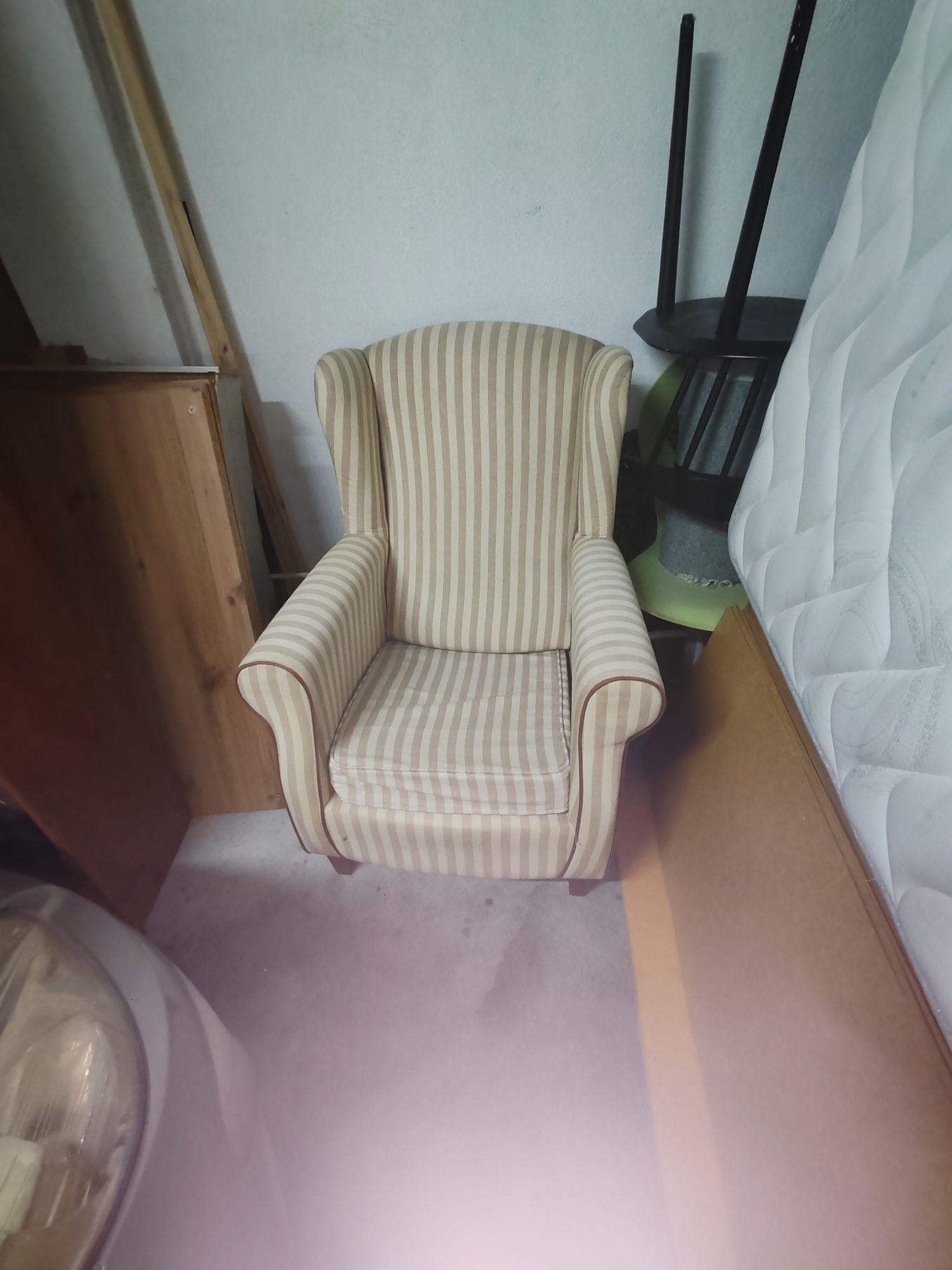 Poltrona, maple de um lugar