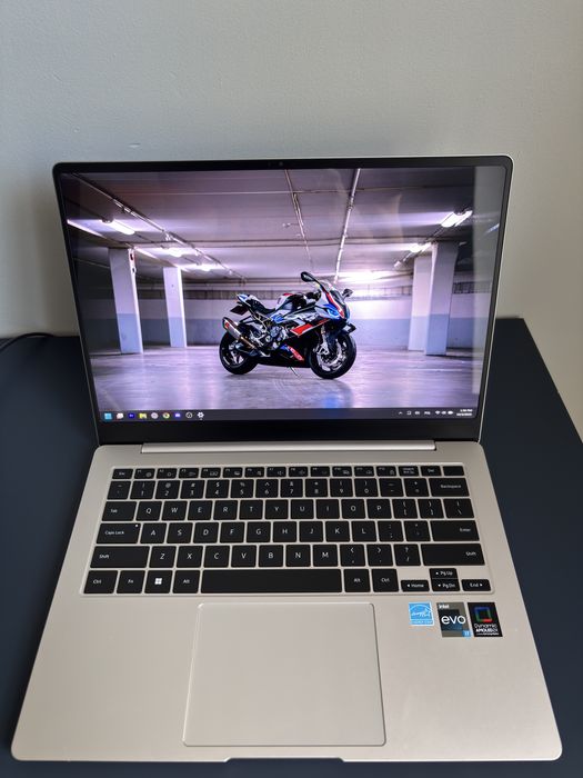 Samsung Galaxy Book 3 Pro | 14”, 120Hz