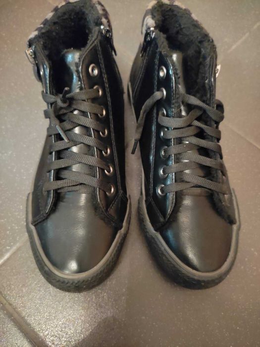 Хайтопи жіночі теплі розмір 38, устілка 24,5 ботинки