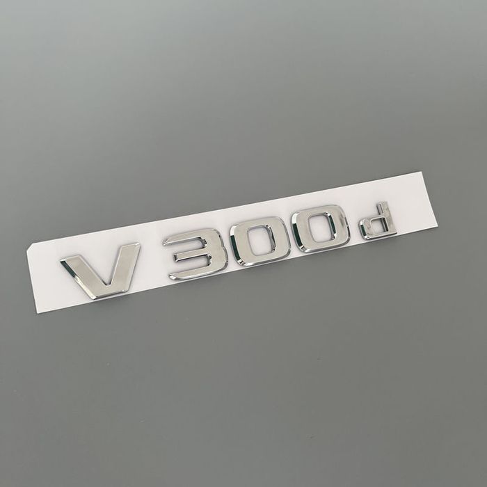 Шильдик V220 V250 V300 W447 наклейка V-Class емблема
