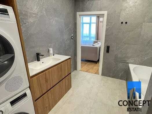 Продам дизайнерскую 3к в ЖК Комфорт Сити. Comfort city!