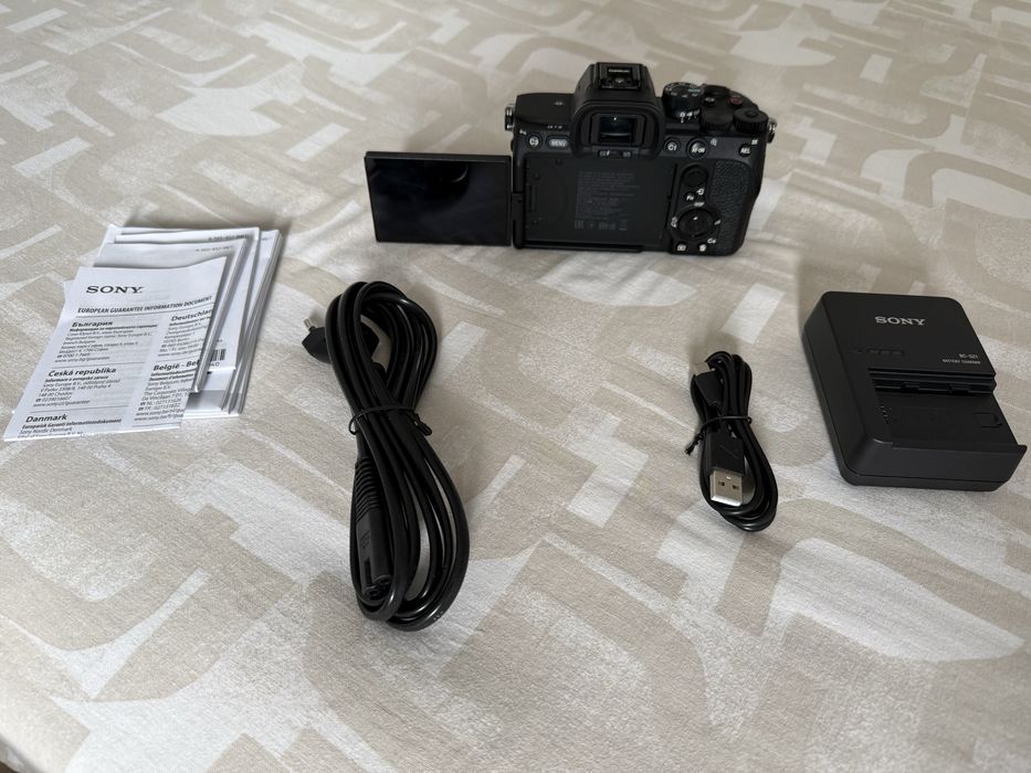 Camera Fotografica Sony A7 Mark IV C/ Garantia ate 10/28