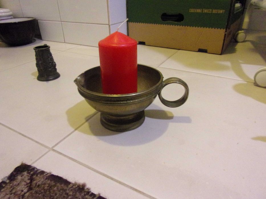 mosiężny swiecznik pojemnik na bizuterię na klucze śr 15cm x wys 8,5cm