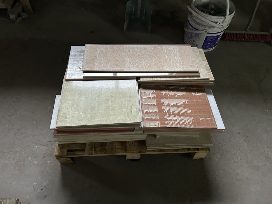 Plytki scienne oraz podlogowe