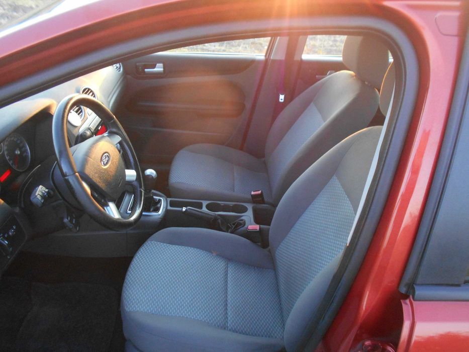 sprzedam Ford Fokus rok.2007/8 poj.1,6 16V