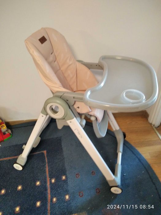 Krzeselko do karmienia