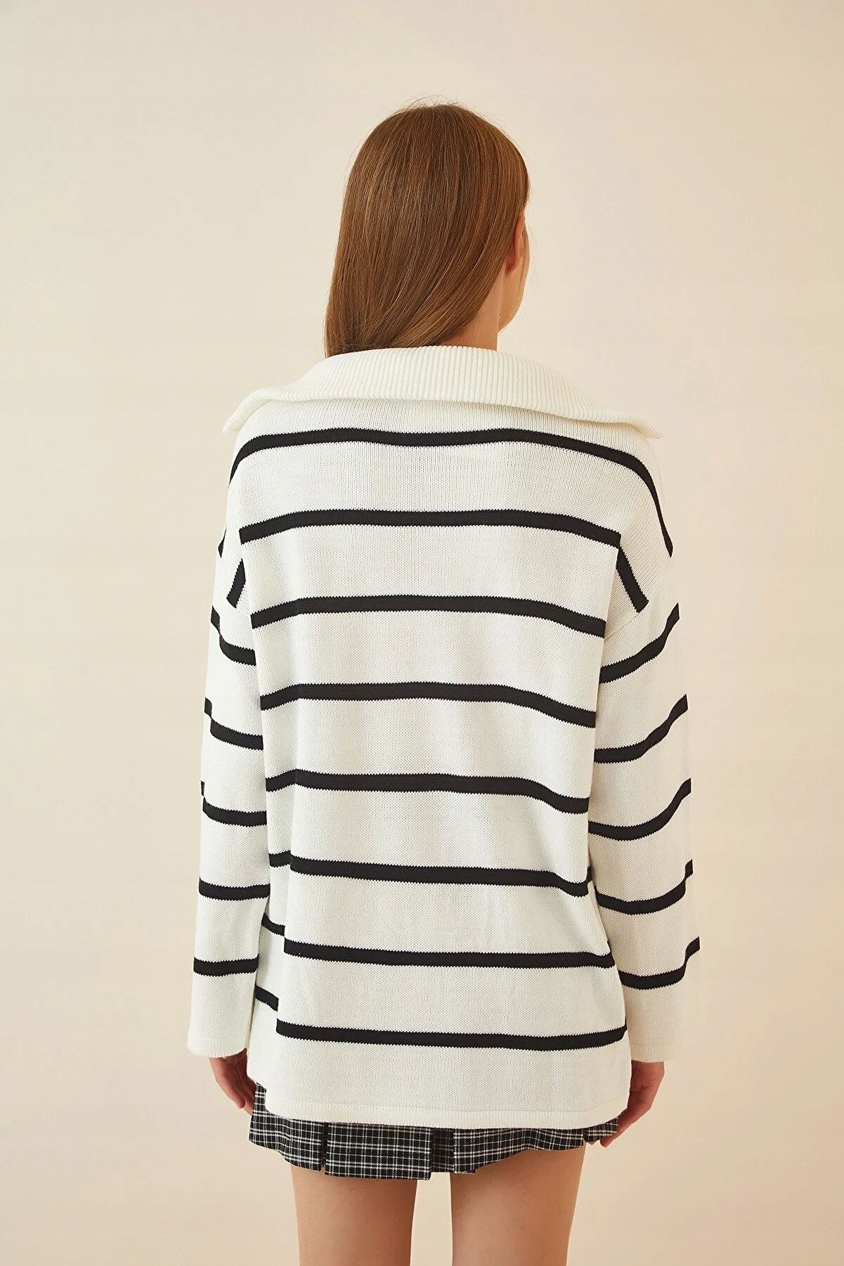 Happiness Istanbul Os Sweter Oversize W Paski Z Zamkiem J26255