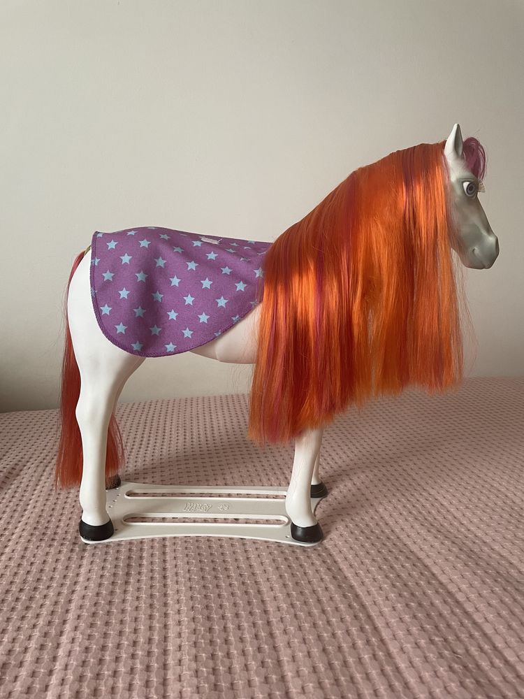 Cavalo da boneca Nancy