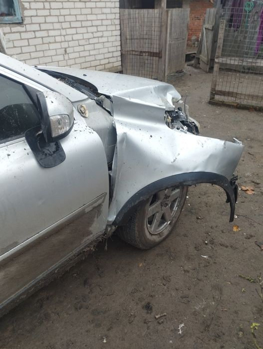 Продам автомобиль Вольво XC90 2007 року вийськовому цена 4000 тысячи д