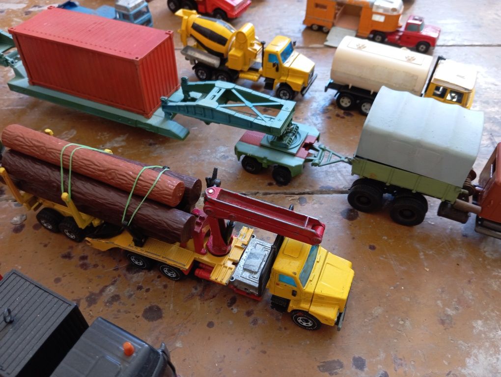 Zabawki siku matchbox joal