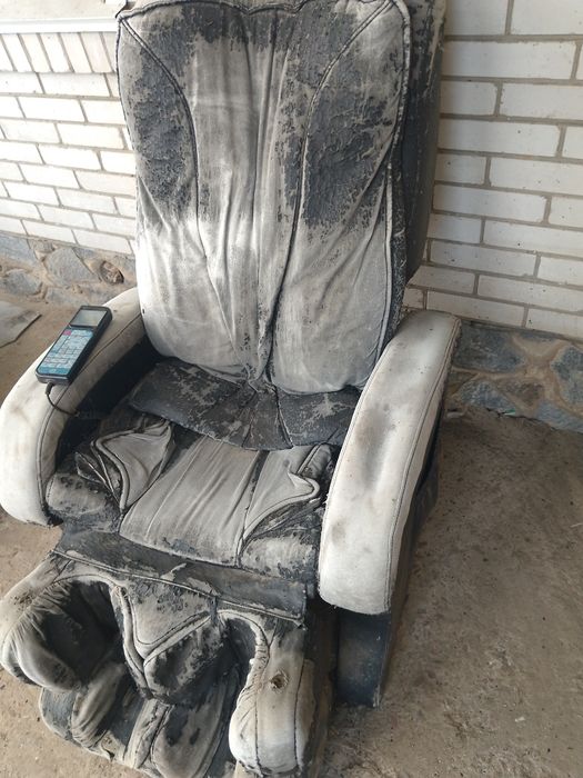 Масажне  крісло.