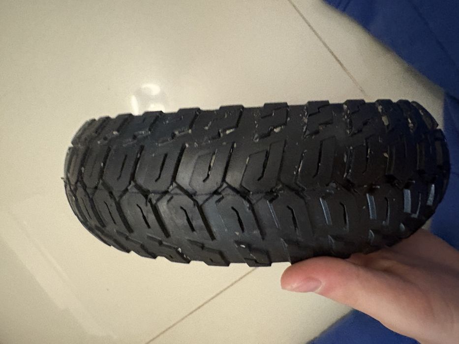 Opona bezdetkowa do hulajnogi elektrycznej
