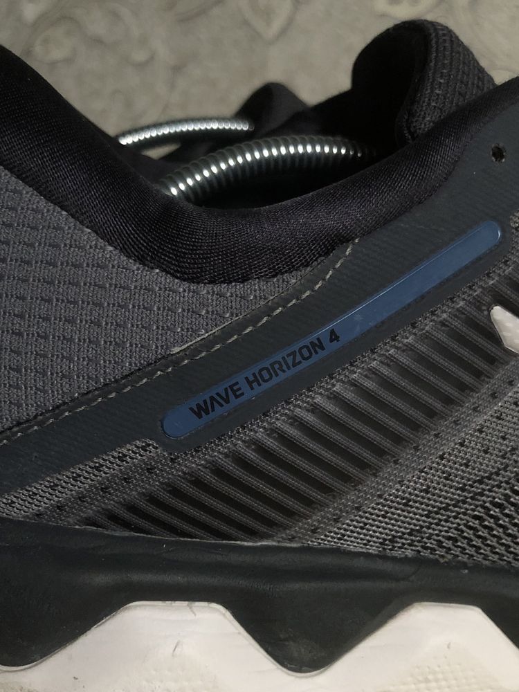 Кросівки Mizuno Wave для бігу і повсякдення 46 45,5 45 44,5 30 29,5