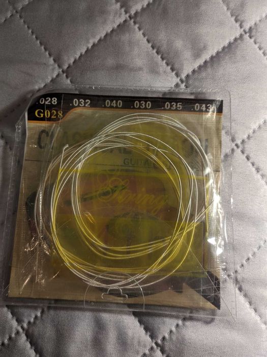 Guitarra Benfica + cordas novas