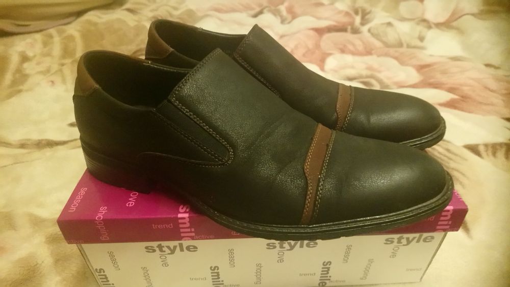 Чоловічі туфлі, в гарному стані.