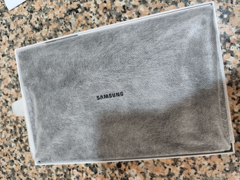Tablet Samsung Galaxy Tab A7 WiFi 64Gb 

 Tablet praticamente