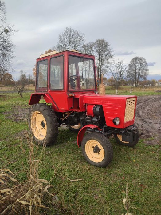 продам трактор Т25 т 25 т-25 та причіп і плуг