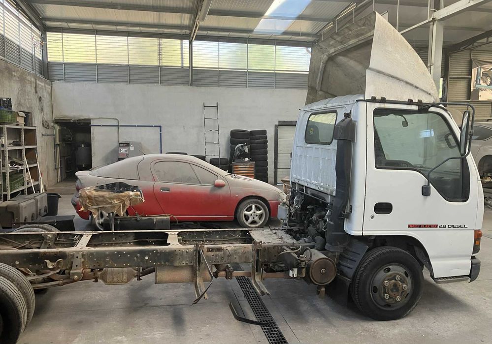 Isuzu NKR 2.8 turbo motor avariado