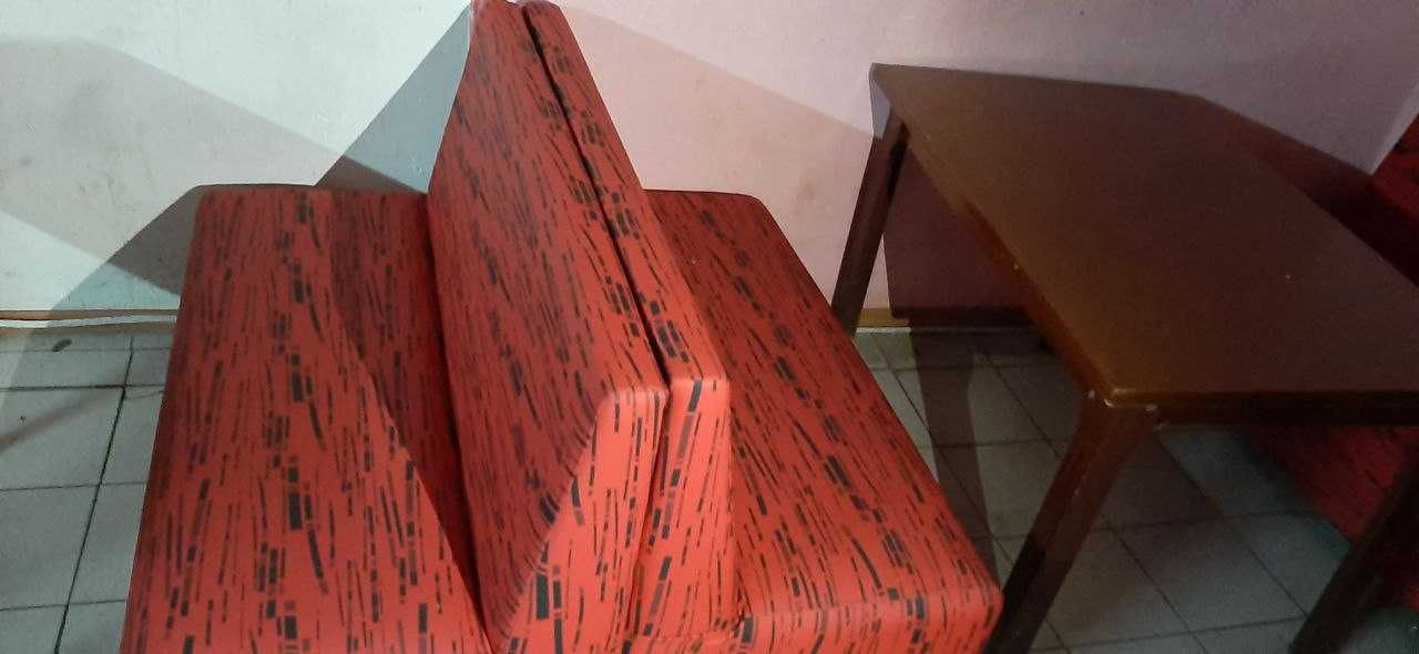 Продам дівани ( також є опт )