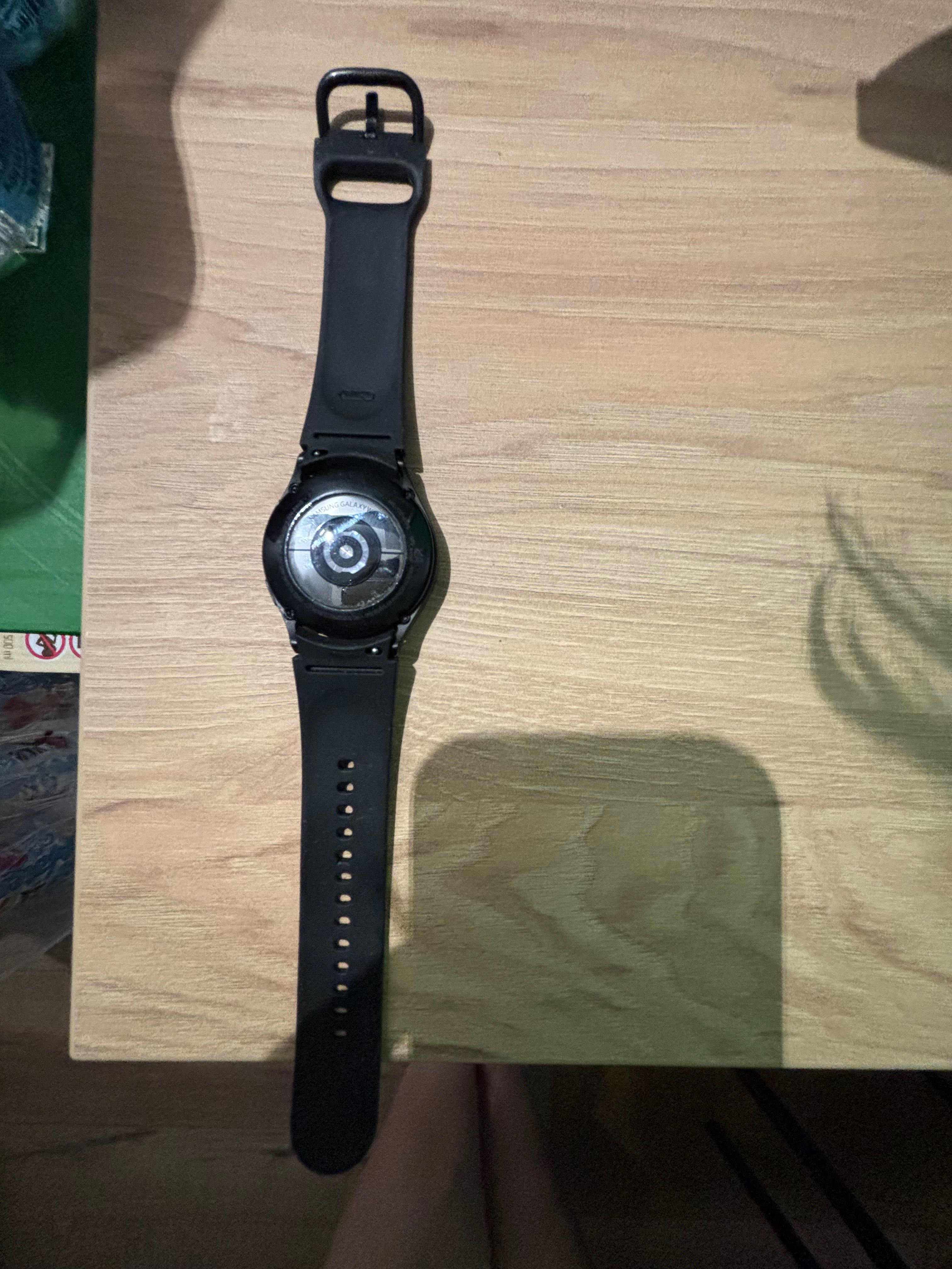 Smartwatch SAMSUNG Galaxy Watch 4 40mm Czarny