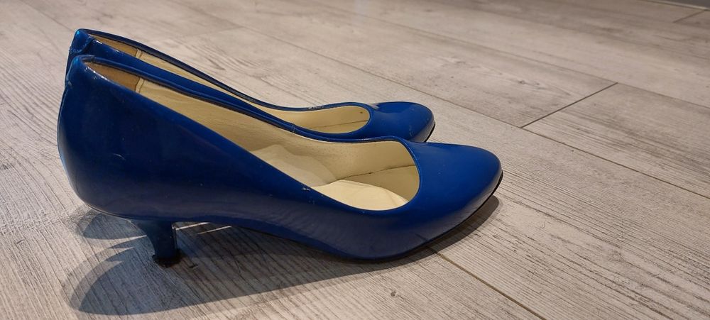 Buty ślubne chabrowe